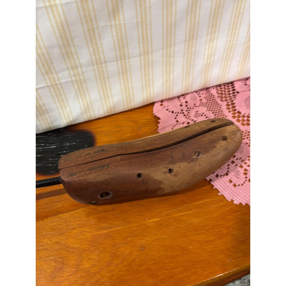 Vintage Wooden Shoe Stretcher Split Toe Adjustable Metal Rod Made in Taiwan